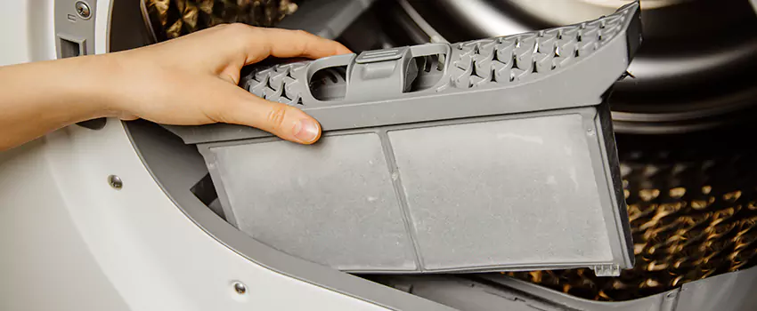 Signs Of A Clogged Dryer Lint Trap in Emporia, Kansas